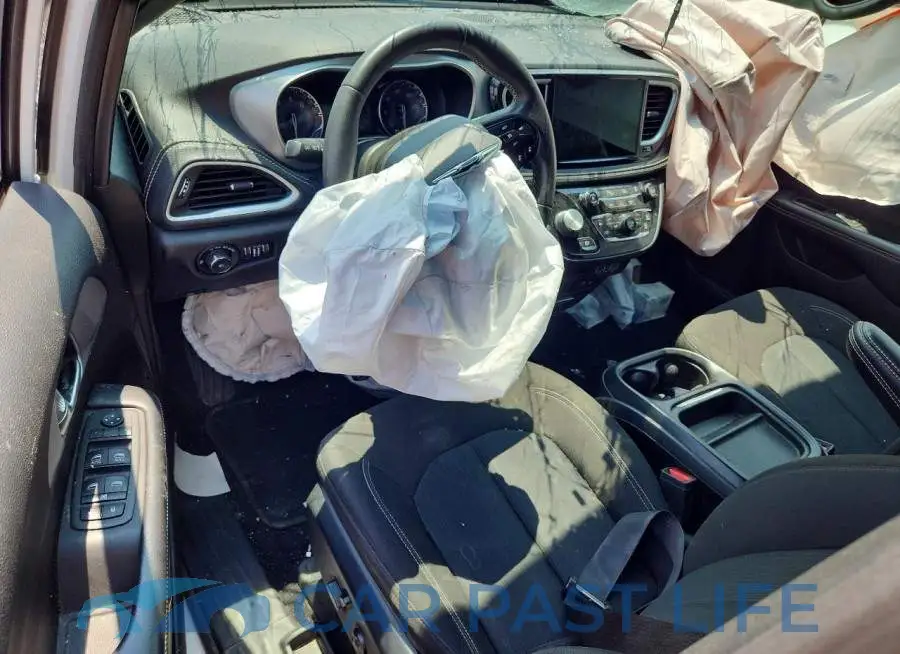 2C4RC1FG9NR158052# 8
