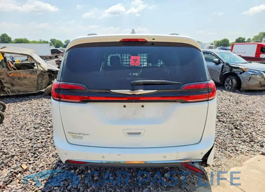 2C4RC1FG9NR158052# 6