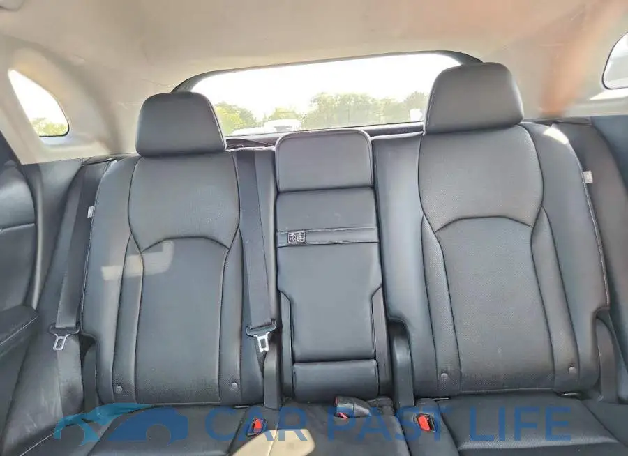 2T2AZMDA9LC218027# 10
