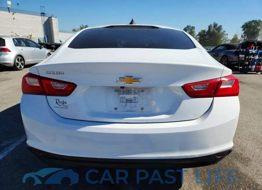 1G1ZB5ST0JF156018# 6