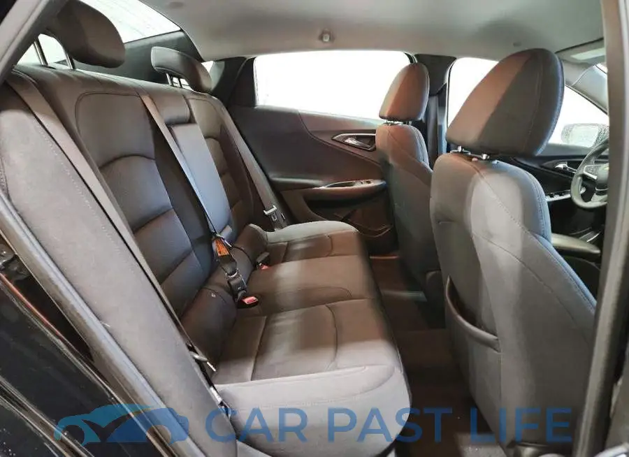 1G1ZD5ST2PF212317# 10