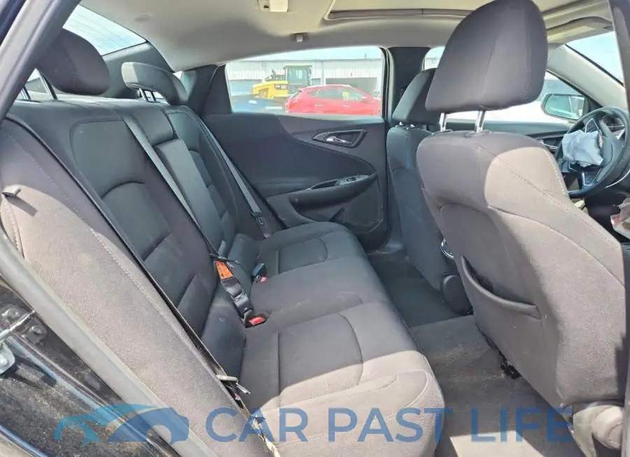 1G1ZD5ST8PF209907# 10