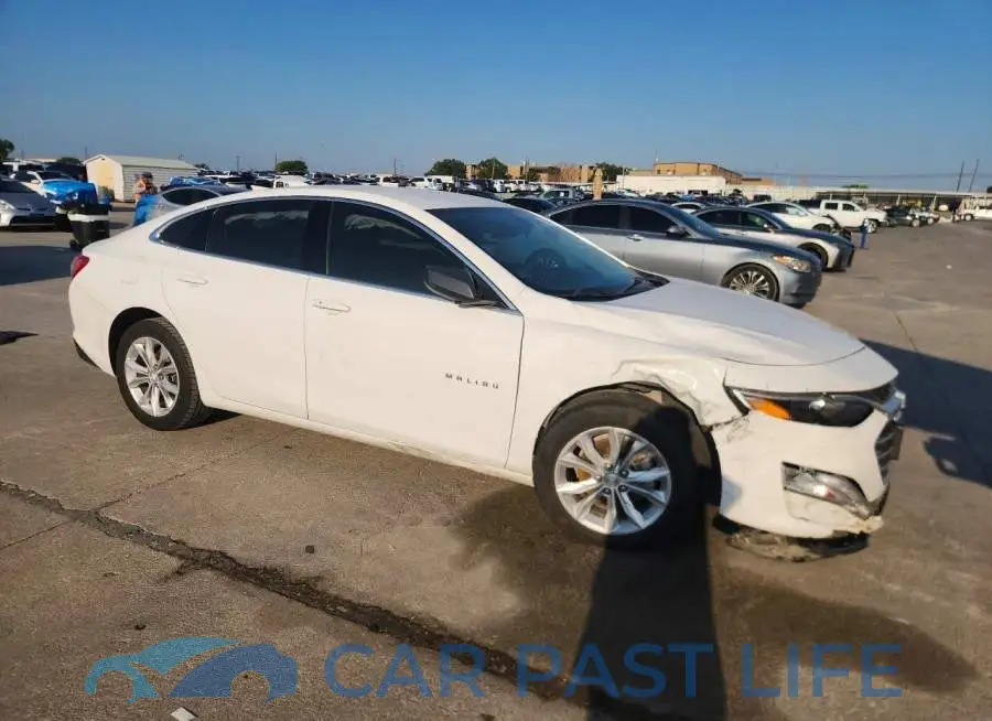 1G1ZD5STXNF200932# 4