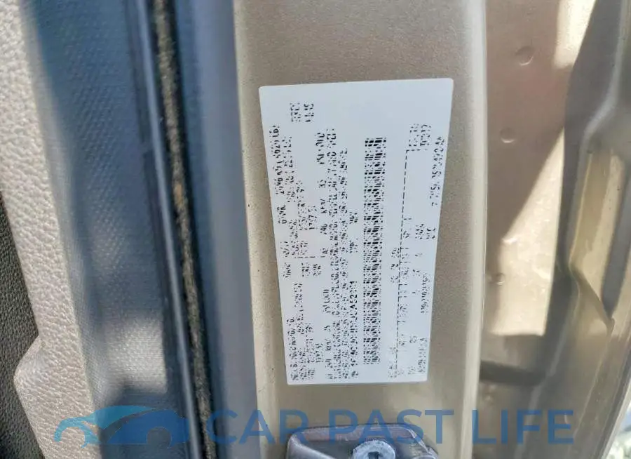 1FMCU0HD6JUA52361# 13