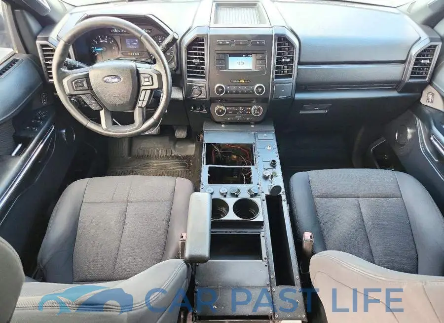 1FMJU1GT8JEA35187# 8