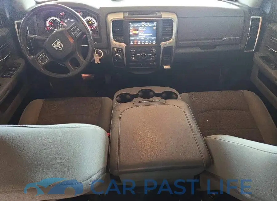 1C6RR6LT6KS625619# 8