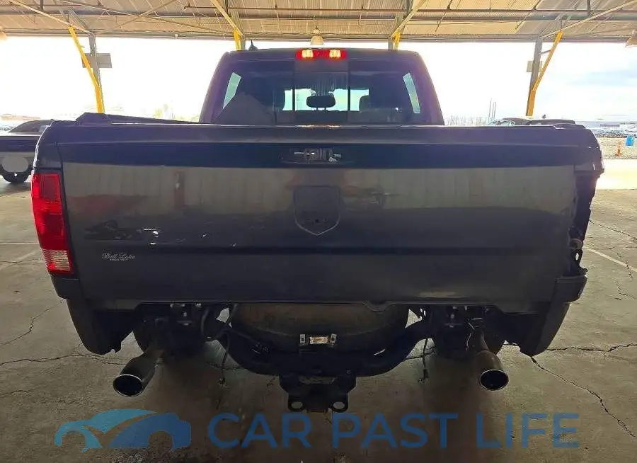 1C6RR6LT6KS625619# 6