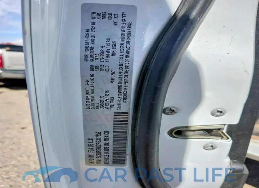 3C6UR5HJ2RG317859# 12