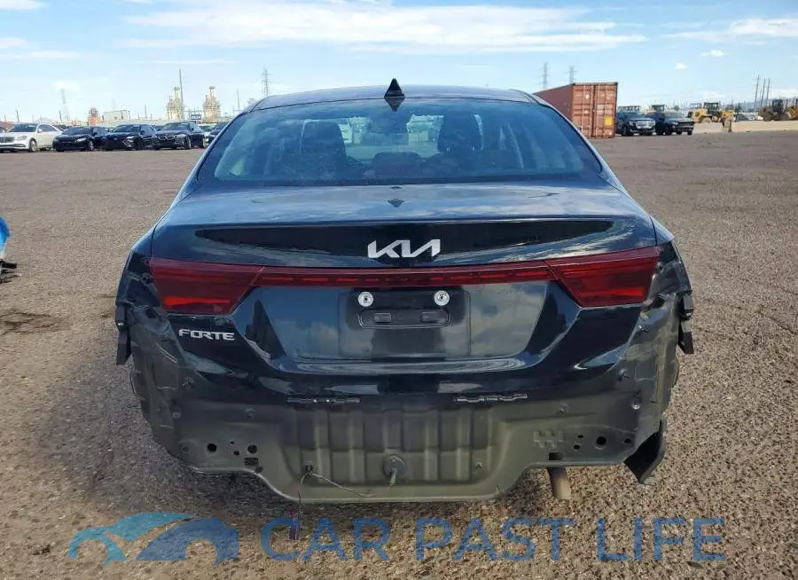 3KPF24AD0PE613525# 6