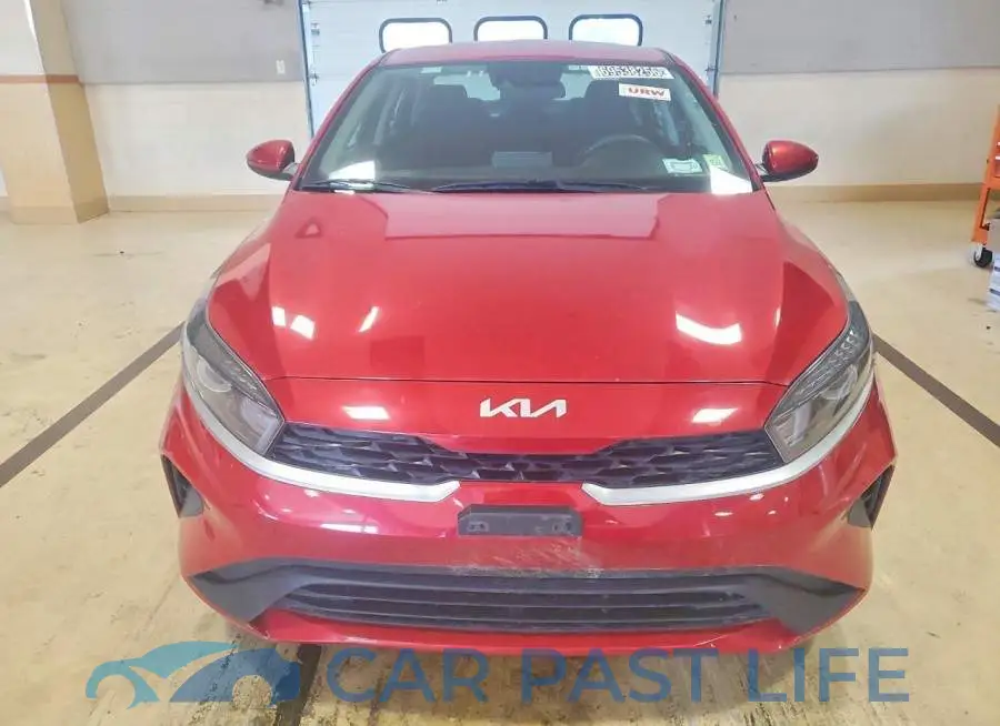3KPF24AD0RE745123# 5