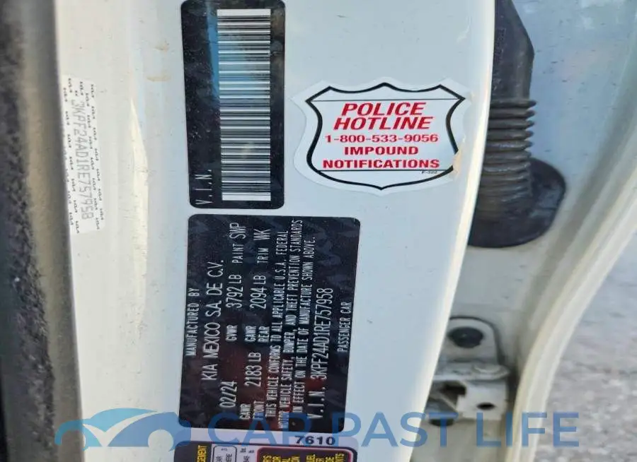 3KPF24AD1RE757958# 13