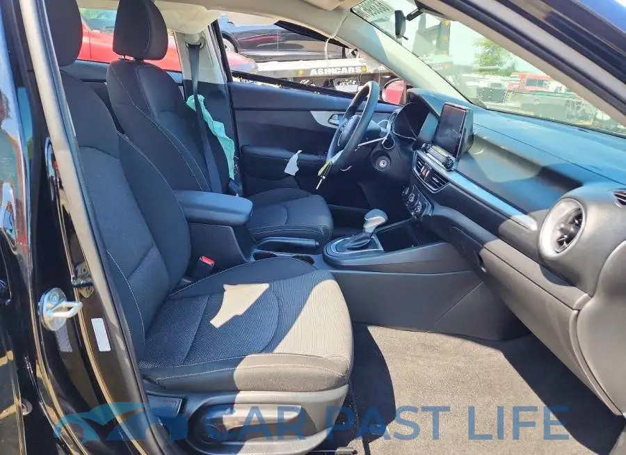 3KPF24AD8PE663931# 7