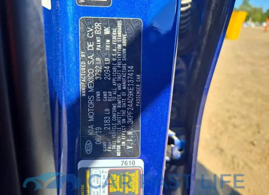 3KPF24AD9KE137414# 13