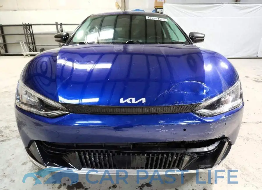KNDC34LAXR5183813# 5