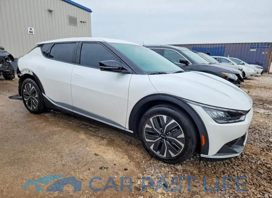 KNDC3DLC6R5183227# 4