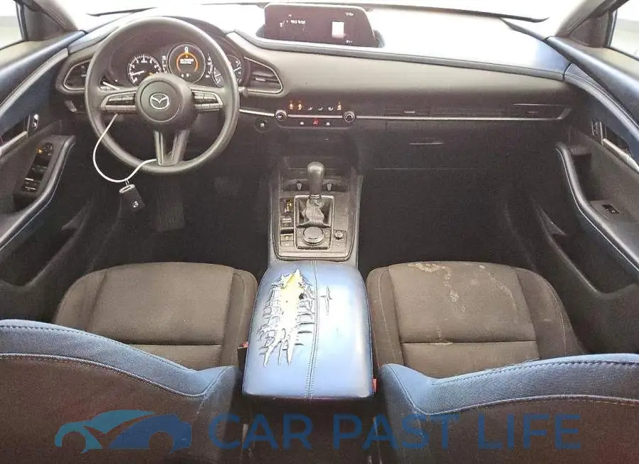 3MVDMABL8LM129008# 8