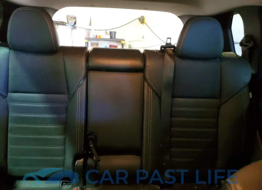 JA4J4UA88NZ079449# 10