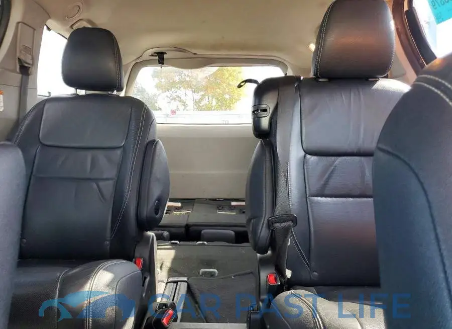 5TDXZ3DC7HS802242# 10