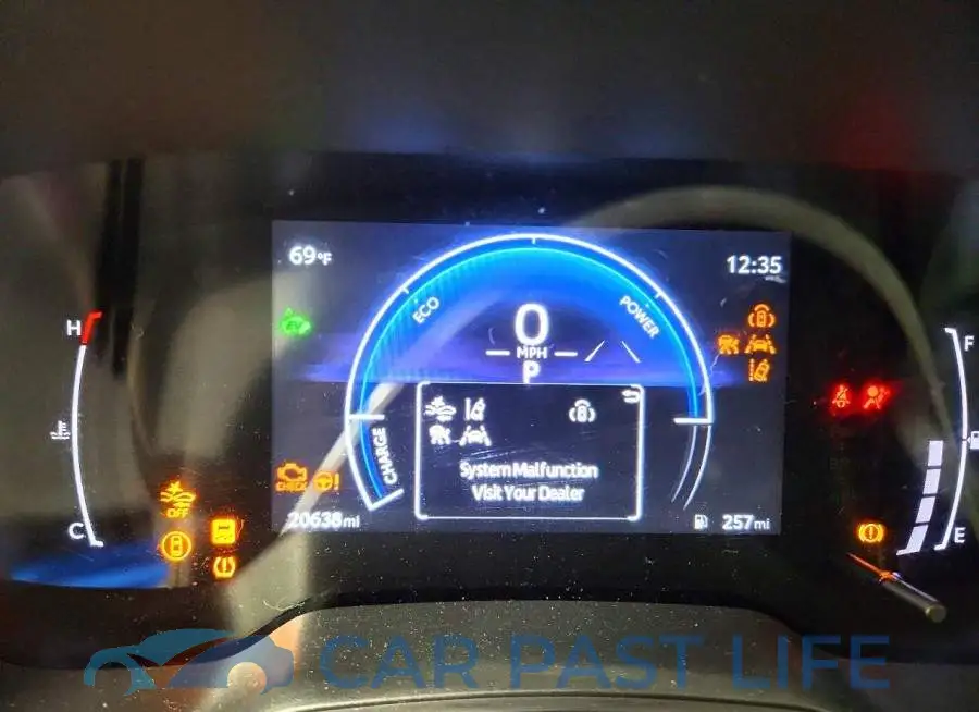 JTDBCMFE7T3123677# 9