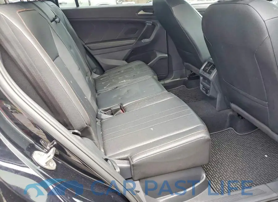 3VVAB7AX0RM226408# 11
