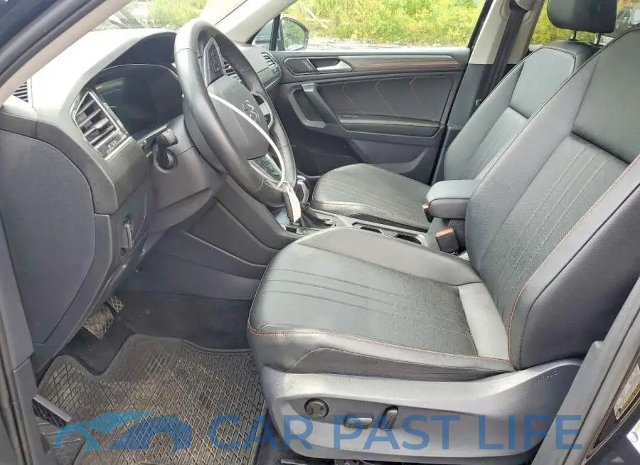 3VVAB7AX0RM226408# 7