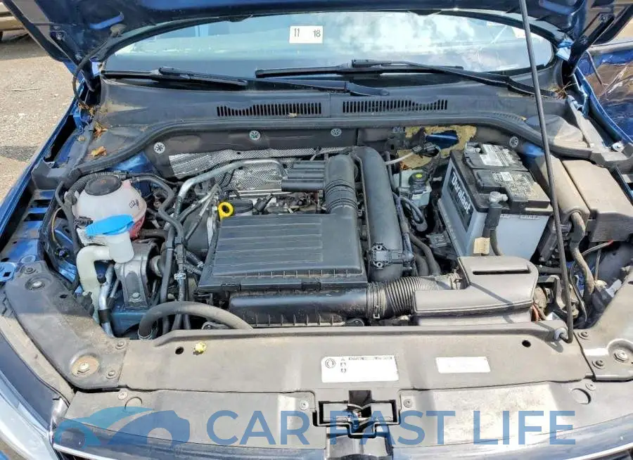 3VW2B7AJ7JM246851# 11