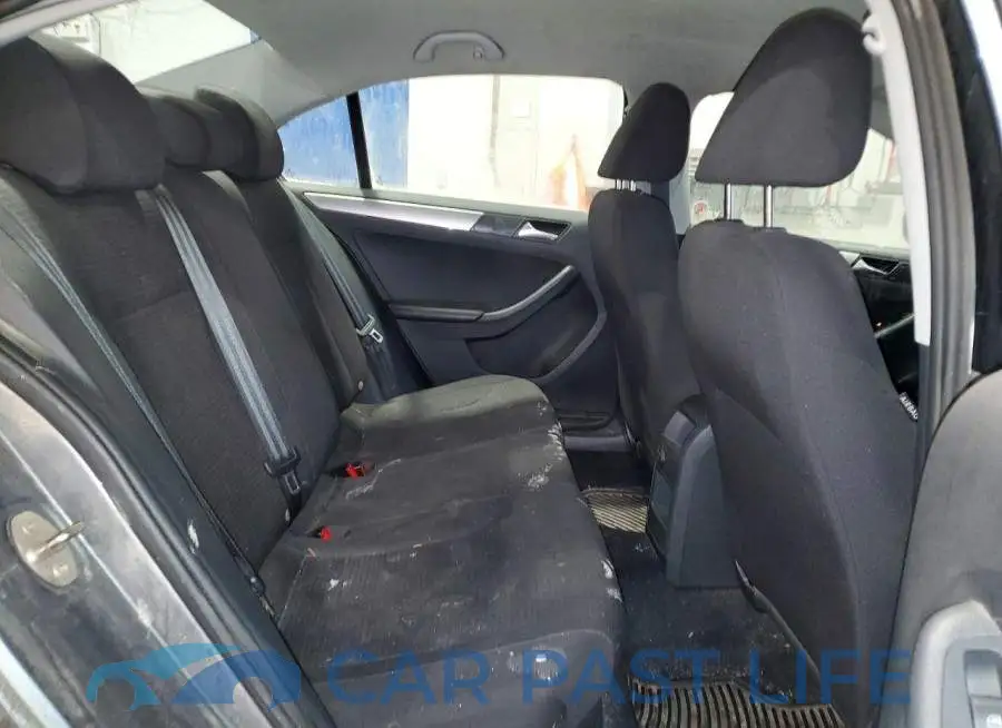 3VW2B7AJ8HM318344# 10