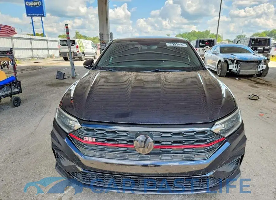 3VW5T7BU6KM145790# 5