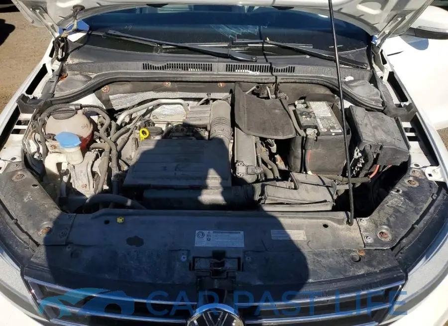 3VWDB7AJ4HM262900# 11