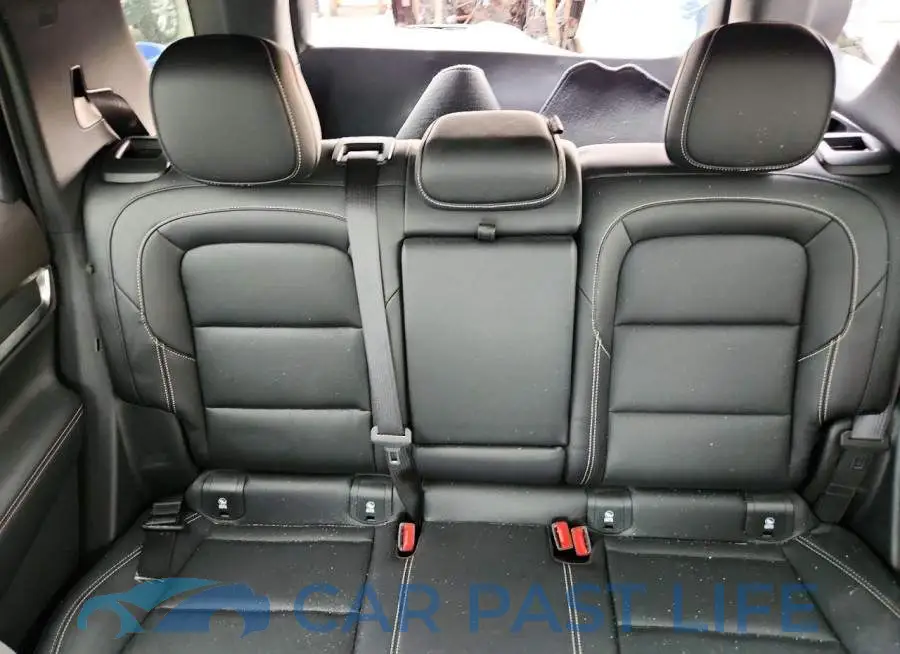 3GKALUEG8SL310089# 10