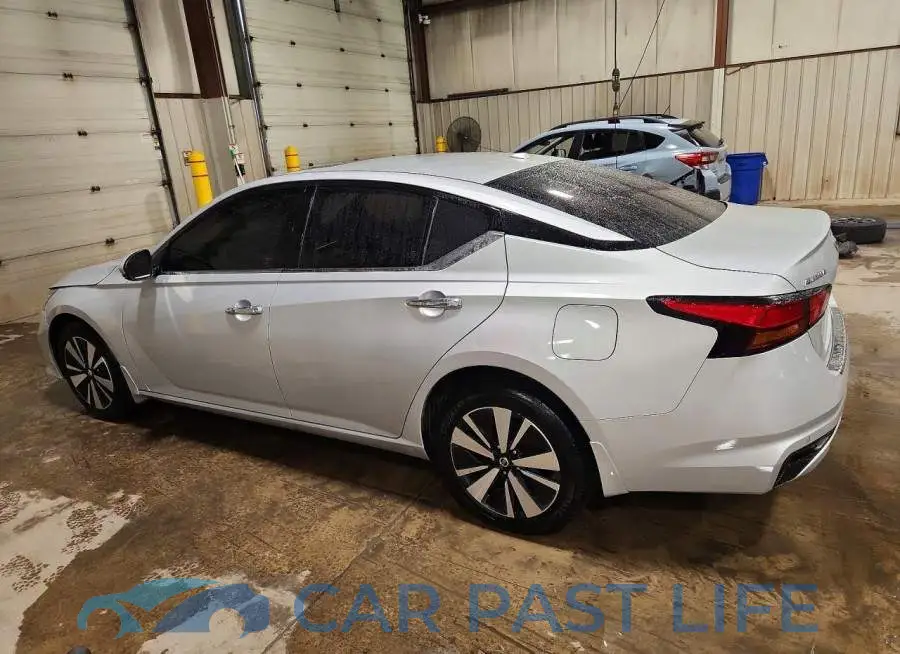 1N4BL4EW5MN324712# 2