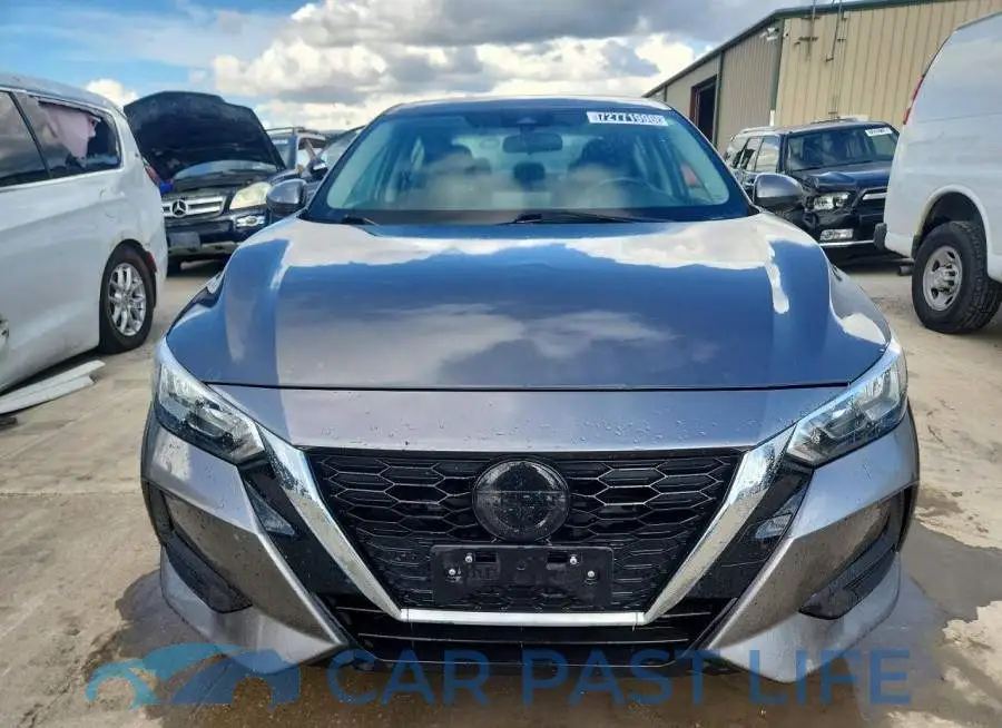 3N1AB8CV2NY218493# 5