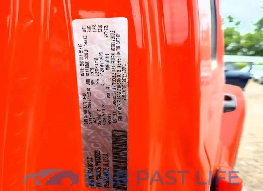 1C4HJXEG1PW635623# 13