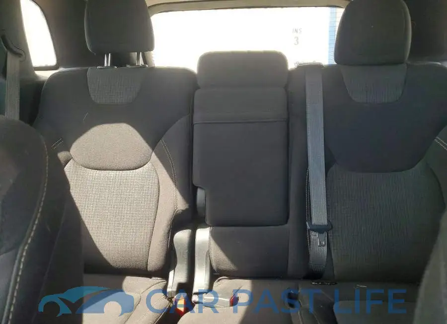 1C4PJLCB3HW516663# 10