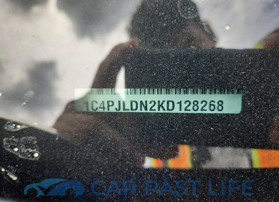 1C4PJLDN2KD128268# 12