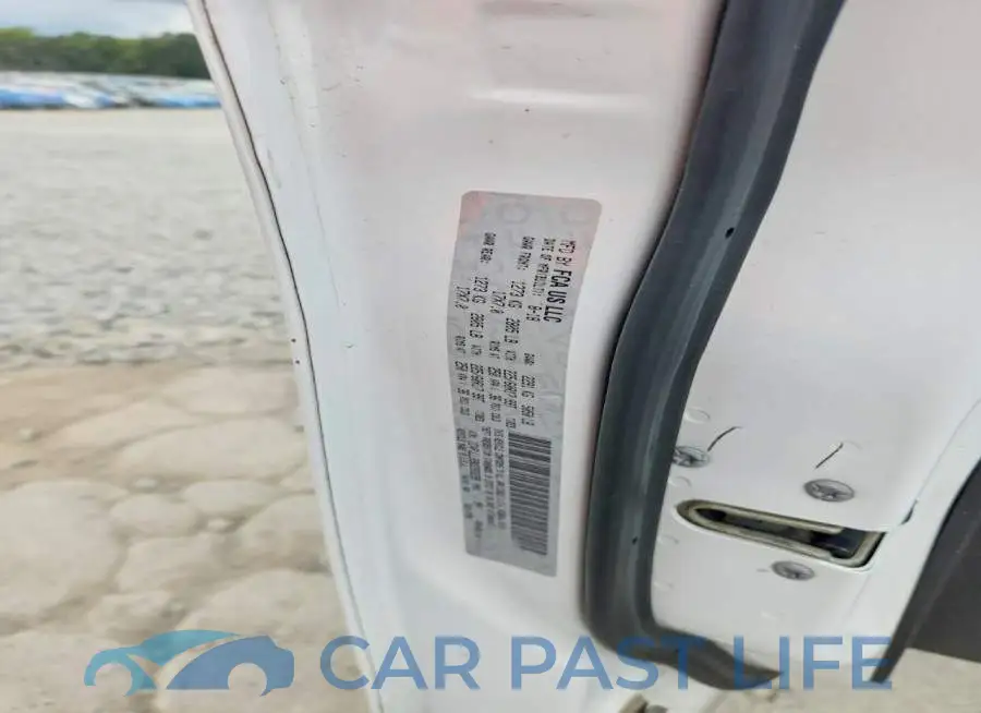 1C4PJLLB9KD263299# 14