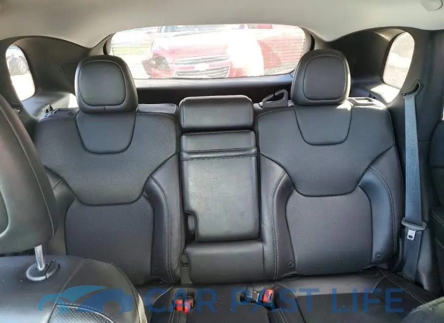 1C4PJMDX8KD218208# 10