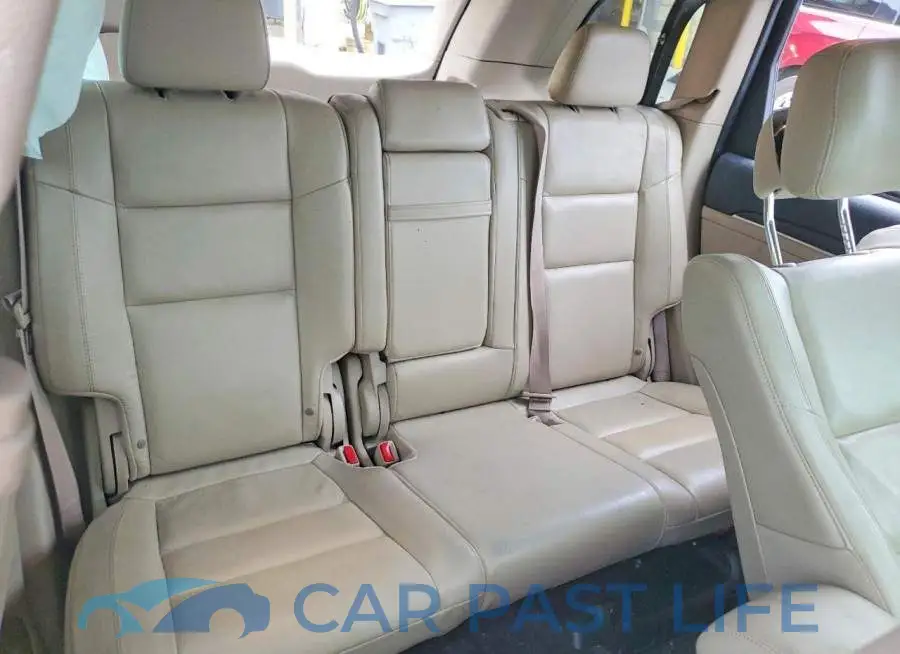 1C4RJFBG2HC962652# 11