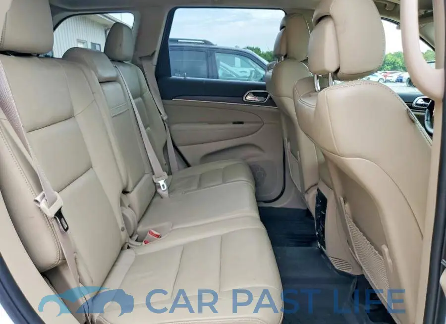 1C4RJFBT8JC466046# 11