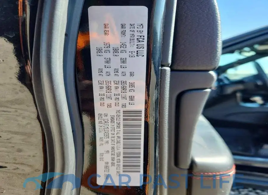 1C4RJFLM2JC423975# 13