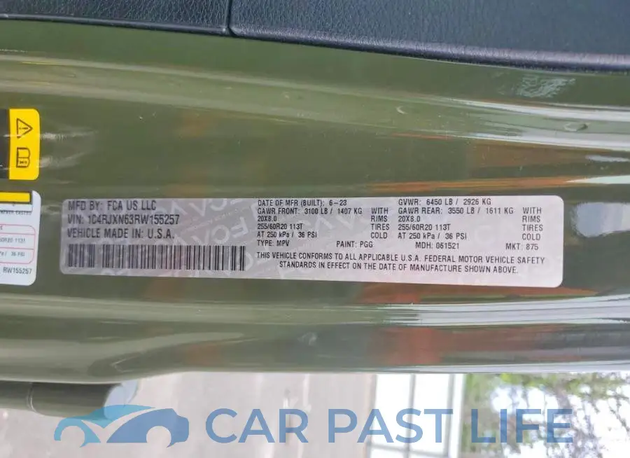 1C4RJXN63RW155257# 12