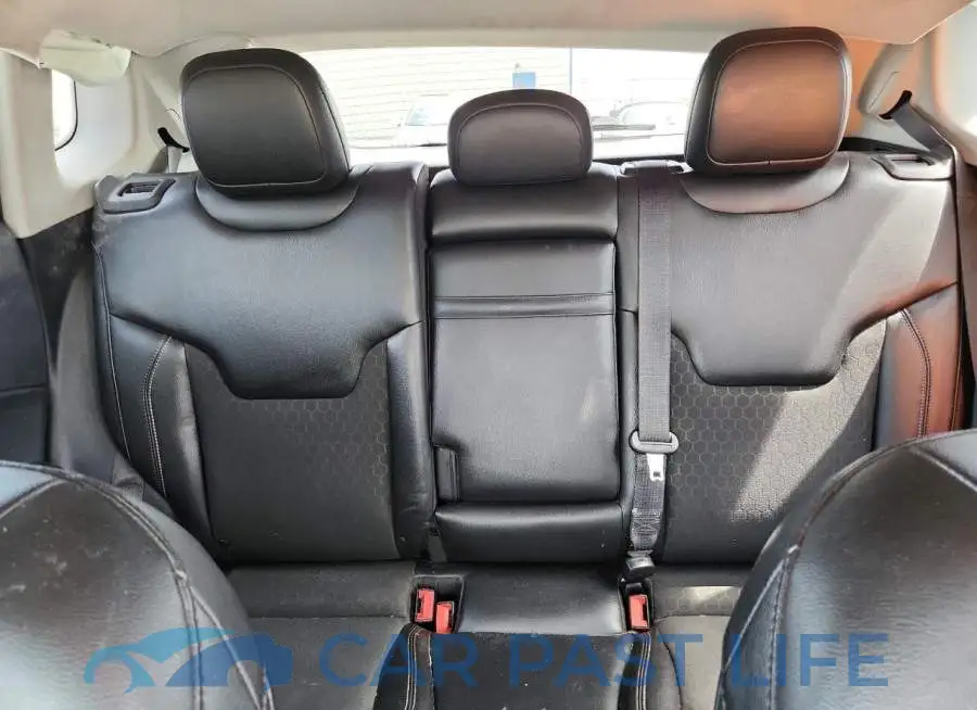 3C4NJDBB6JT147162# 10