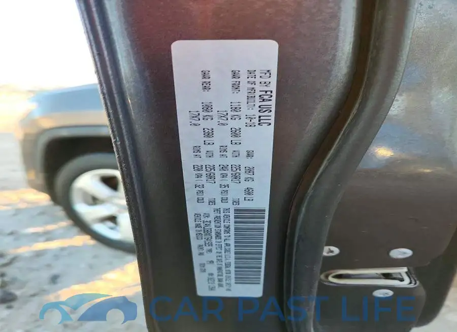 3C4NJDBBXKT641929# 12