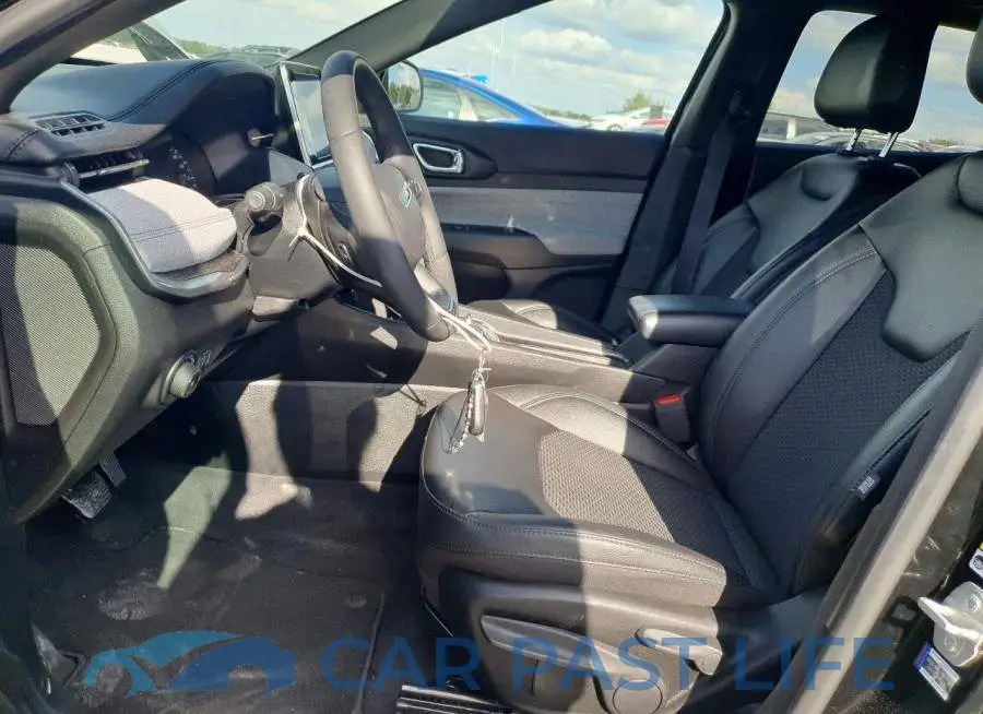 3C4NJDBN6ST503623# 7