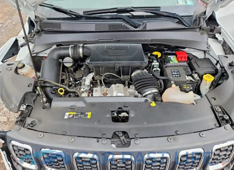 3C4NJDBN8RT100527# 12
