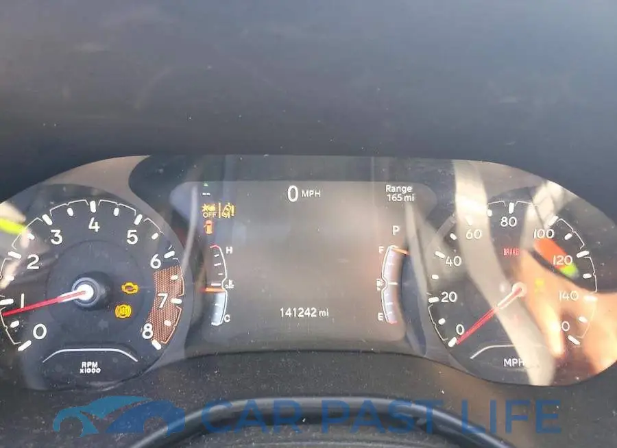 3C4NJDBN9PT552807# 9
