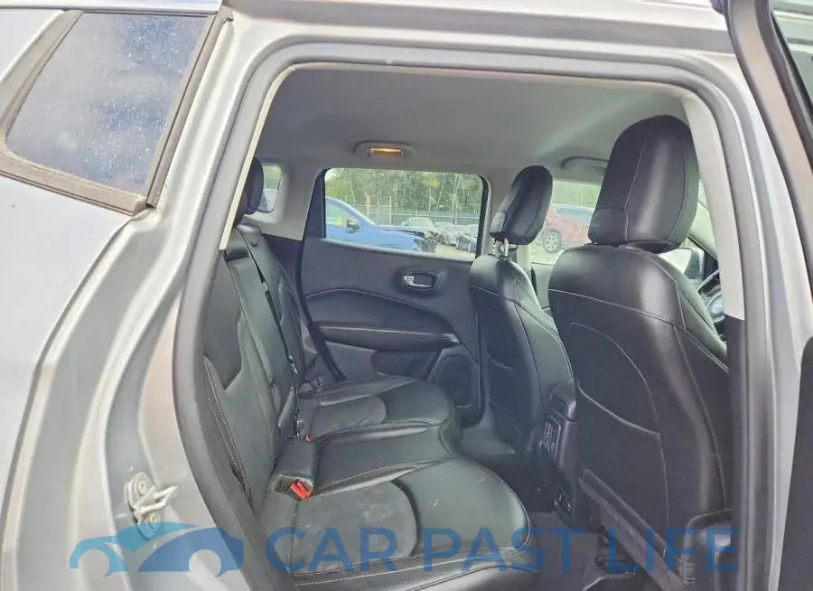 3C4NJDCB4MT572432# 10