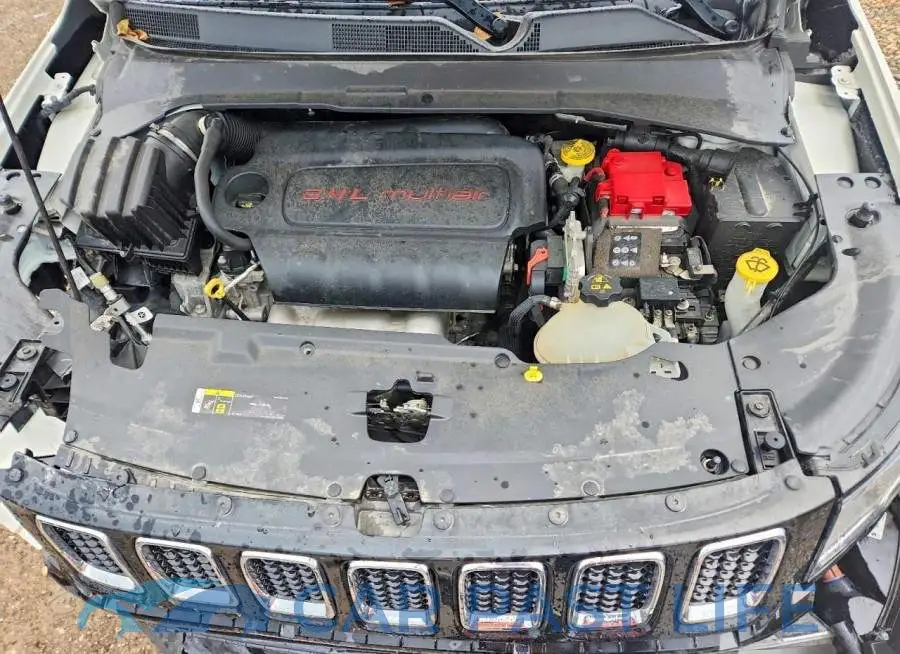 3C4NJDCB5MT504513# 11