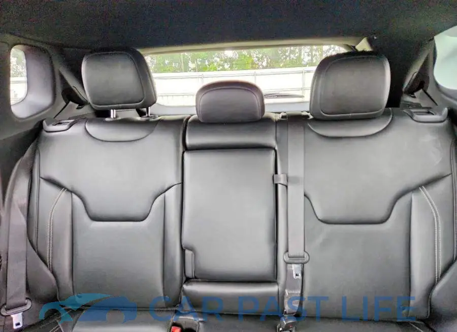 3C4NJDEB9MT532537# 10