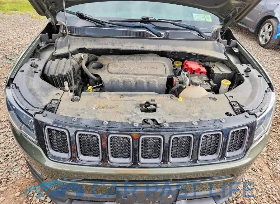 3C4NJDEB9MT532537# 12